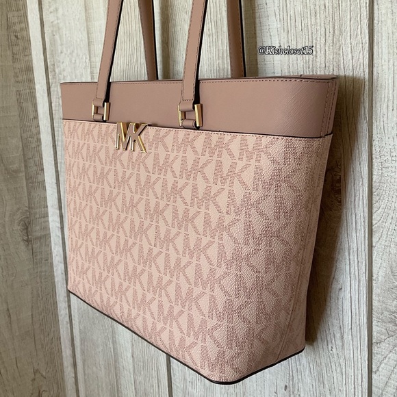FINAL PRICE‼️ 🎉HOST PICK🎉 NWT Michael Kors Florence Logo Signature Ballet Tote - Picture 7 of 17